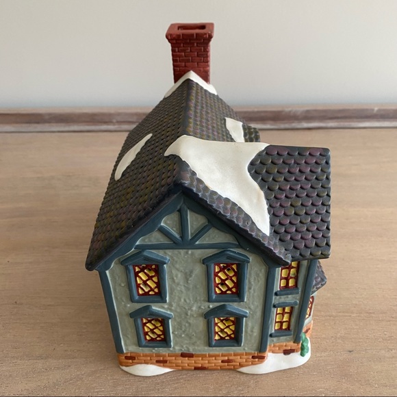 CAROLE TOWNE COLLECTION 2000 "THE PARSON'S HOME" Christmas Village - Picture 4 of 10